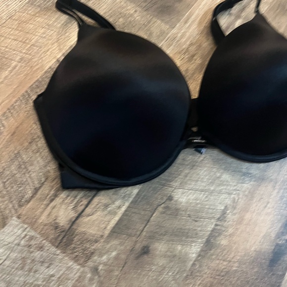 Victoria’s Secret Very Sexy Push Up Bra - Black - Picture 2 of 16